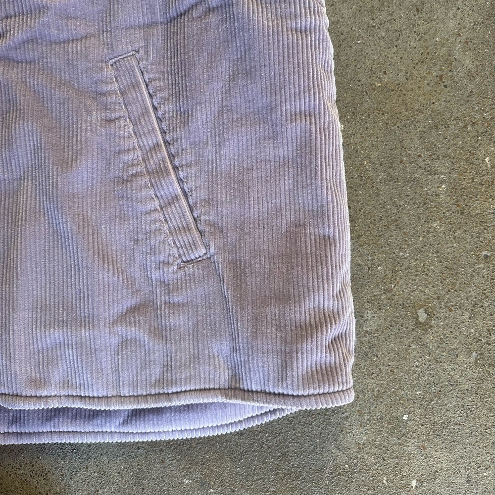 Aritzia TNA Carlaw Vest in Lavender Purple Size Medium Corduroy Ribbed Quilted - Picture 5 of 11